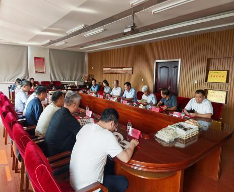 为推动菏泽特色农业与企业协同发展双方进行深入探讨